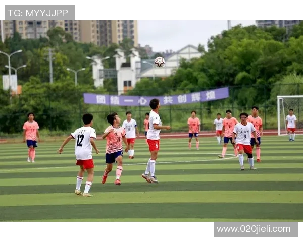 足球丁丁带你领略世界足球的魅力与激情尽在每一场精彩赛事中 足球丁丁带你领略世界足球的魅力与激情尽在每一场精彩赛事中